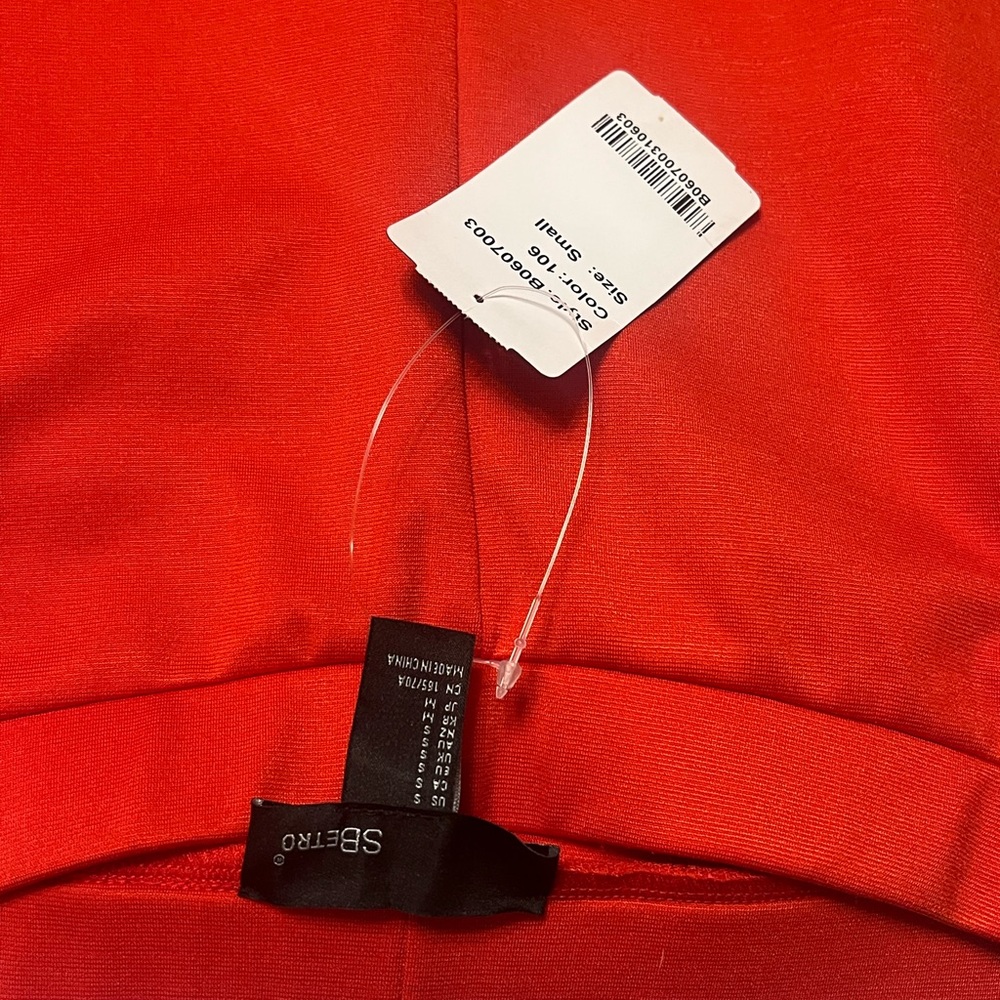 Red pants - Picture 2 of 2